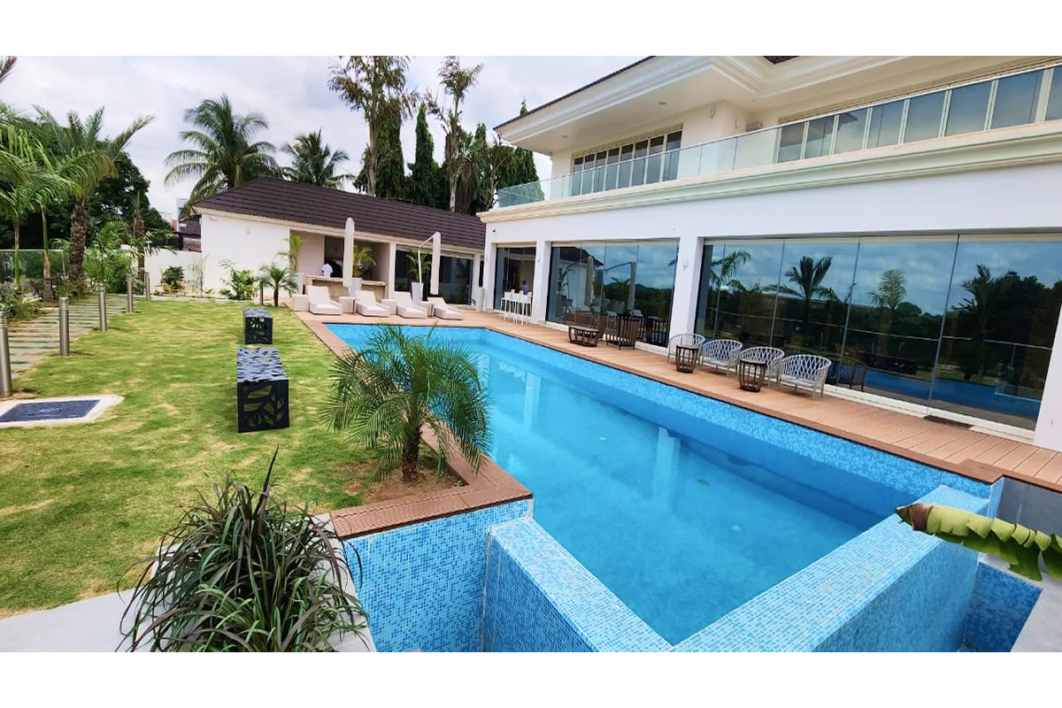 Udi Hills 1